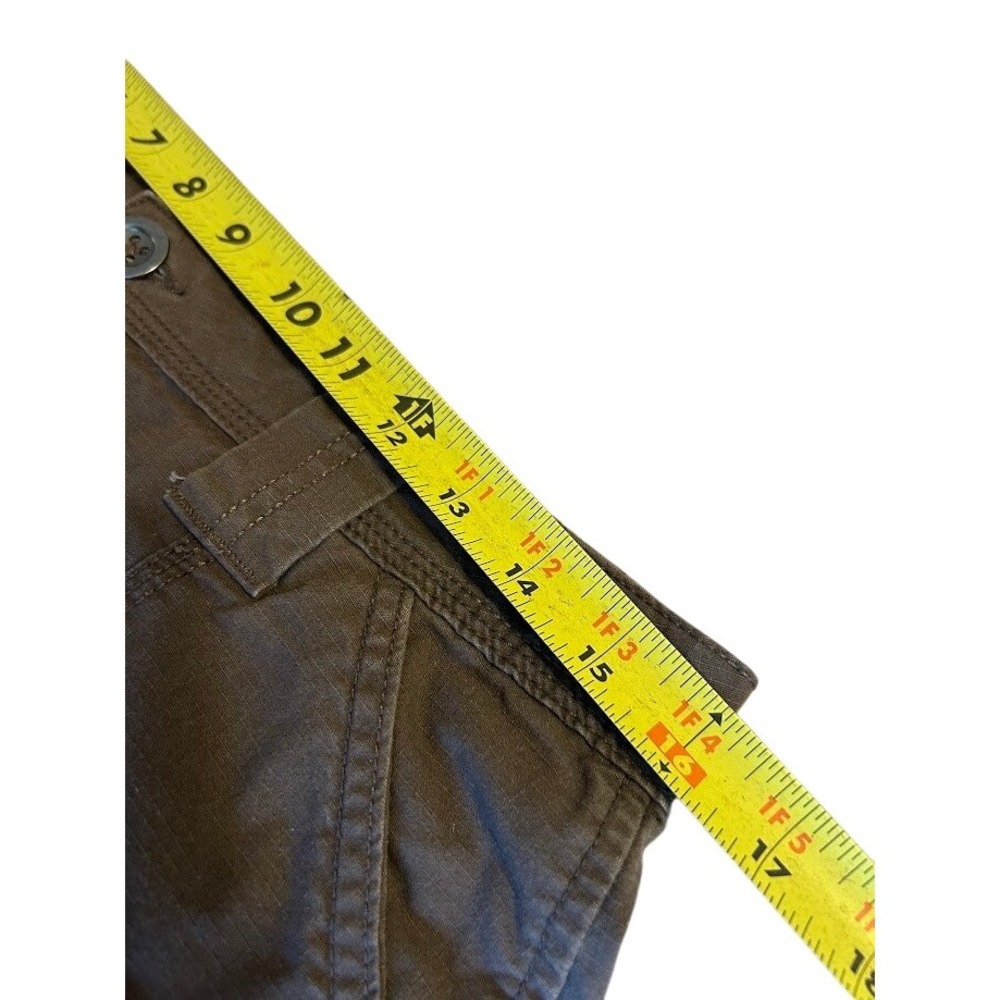 Magellan Sportswear Women's Cargo Shorts Size 8 Brown 6" Casual - Picture 4 of 6